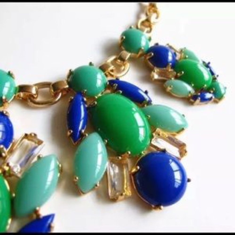 Stella & Dot Juniper Statement Necklace - Picture 2 of 4